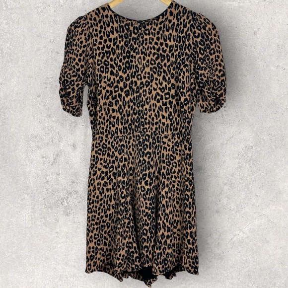 Reformation Leopard Print Gracie Dress Size 12 Ruched Short Sleeves Boho Mini - Picture 4 of 16